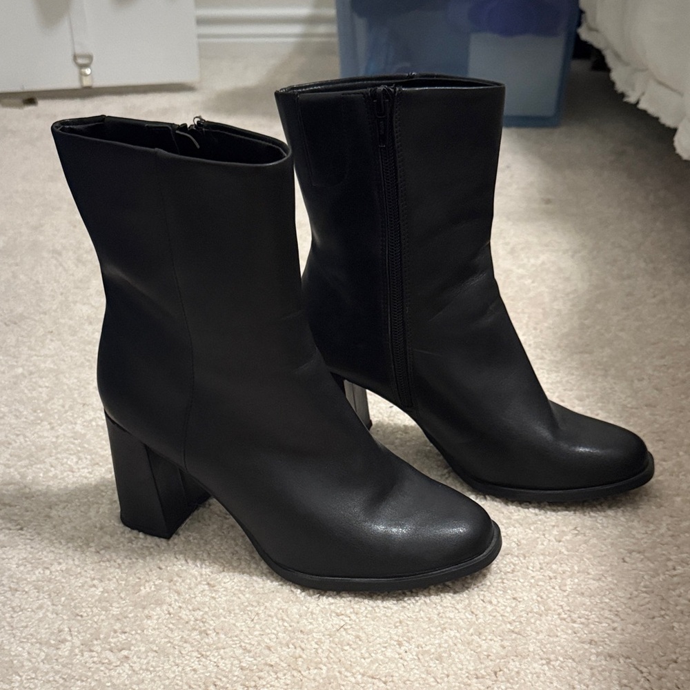 a new day Black Heeled Boots